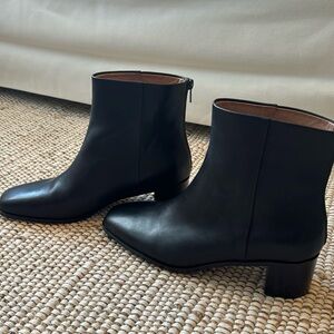 Black leather Madewell booties